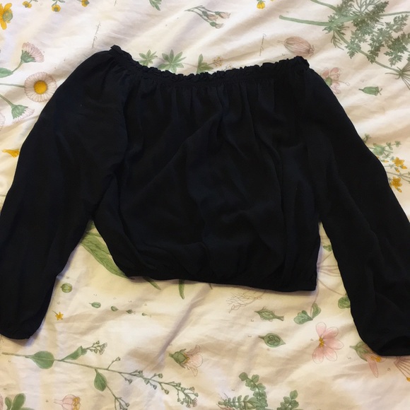 Black Brandy Melville Off the shoulder Crop Top - Picture 2 of 3